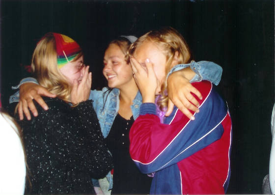 KidsCamp3girlscrysmile.JPG